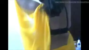 My name is sarita talk on video call with me