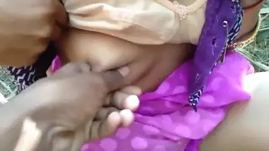 Dever Ne Jungle Ke Khet Me Chod Diya Bhabhi Ko