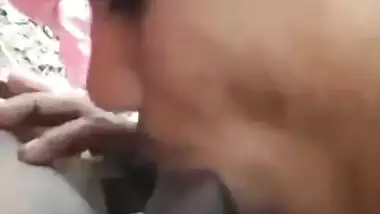 Marathi slut giving blowjob to customer in jungle