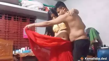 Pervert and his hot stepmom’s Assamese sex video