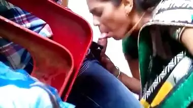 Desi aunty in saree giving blowjob to devar