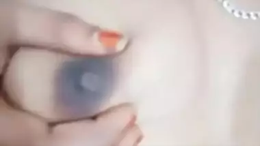 Desi Girl Stretch her Pussy & Showing What She Have Inside