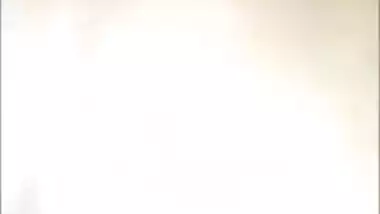 Srilankan GF porn movie scene to tinkle your sex mood